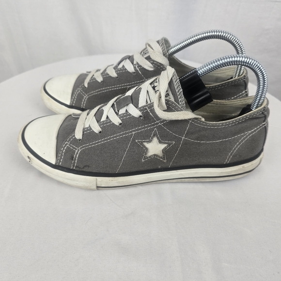 Converse One Star White And Gray Low Top Sneaker Sz 6 - Picture 2 of 7